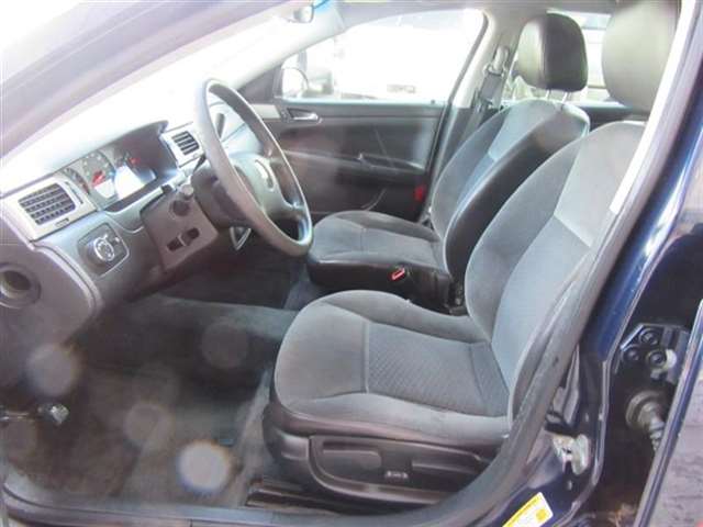 2010 Chevrolet Impala Police 4dr Sedan w/1LS